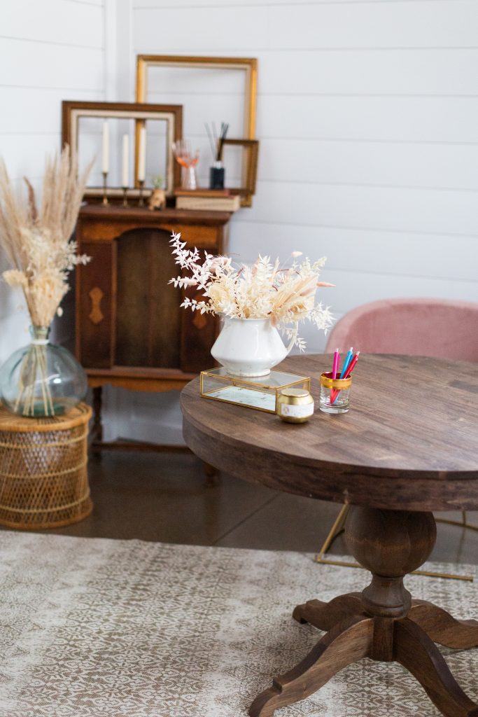 How to Create a Fresh Mid-Century Modern Office Space